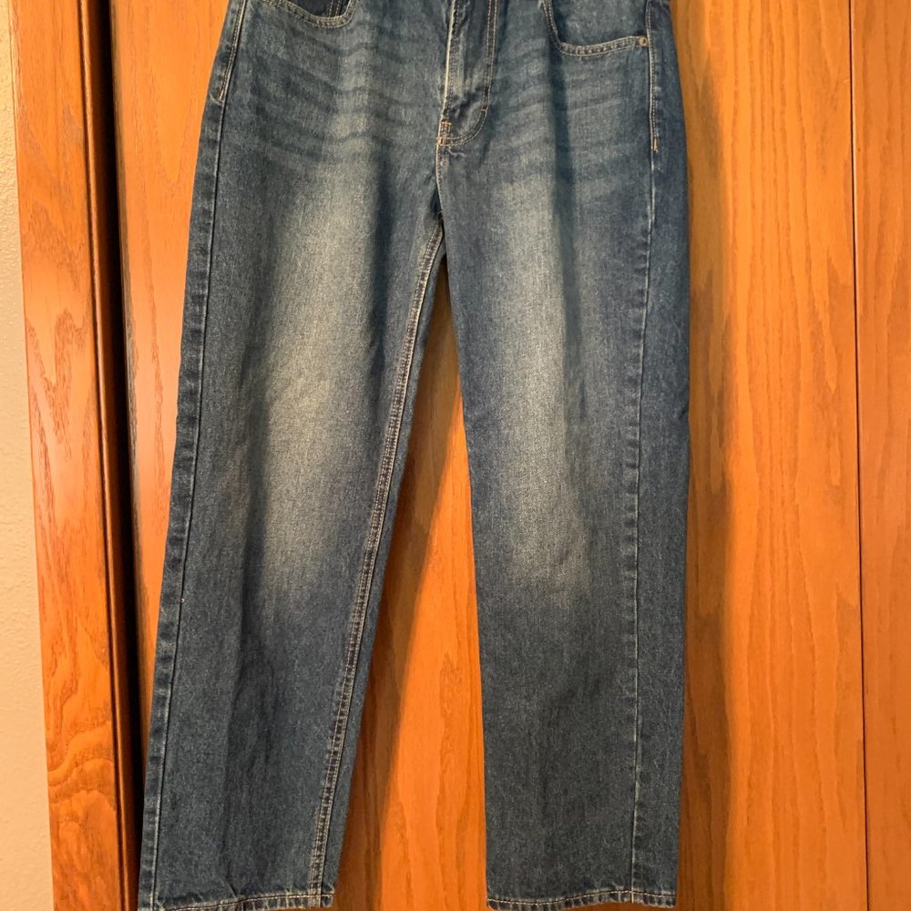Lucky Brand Barrel or Boyfriend Style Blue Jeans 4/27
